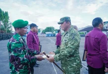 Sembilan Prajurit Berprestasi Terima Penghargaan dari Pangdam XV/Pattimura