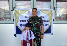 Ayah Antar Anak Hari Pertama Sekolah, Bangun Kepercayaan Diri