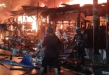 Empat Lapak di Kawasan Jalan Ahmad Yani Ambon Hangus Terbakar