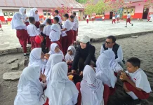 PPI: Kolaborasi Pemuda Perkuat Pendidikan Lingkungan Generasi Muda Banda Neira