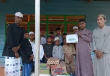 BMH Maluku Salurkan Bantuan Logistik untuk Santri Tahfiz di Pelosok Dobo