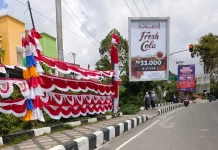 Penjual Bendera Merah Putih di Ambon Mulai Ramai jelang HUT Ke-81 Kemerdekaan RI