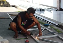 Asah Keterampilan di Balik Jeruji, Warga Binaan Lapas Ambon Sukses Produksi Rangka