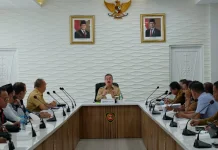 Gubernur Bahas Sengketa Tapal Batas Bersama Komisi I & II DPRD SBB