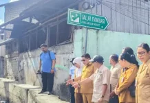 Penghuni Dua Bangunan Buang Limbah ke Selokan, Pemkot Ambon Minta Benahi Sanitasi