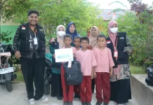 Bantu Akses Pendidikan, BMH Maluku Salurkan Tas Sekolah untuk Anak Pedalaman