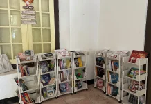 PPI Dunia dan Kawan Alam Indonesia Salurkan Buku untuk Anak-Anak Banda Neira