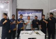 Perkuat Disiplin dan Keamanan,Petugas Lapas Namlea Razia Blok Hunian