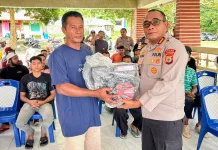 Polda Maluku Salurkan 26 Mesin Katinting untuk Nelayan Pesisir