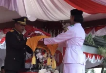Pangdam XV/Pattimura Pimpin Upacara Penurunan Sang Merah Putih di Ambon
