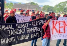 Masyarakat Adat Seram ke Gubernur Maluku: Jangan Hanya Terima Uang!