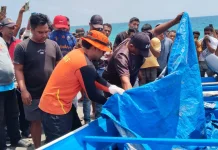 Hilang saat Melaut, Nelayan Separuh Baya asal Namlea Ditemukan Meninggal