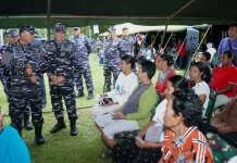 Ratusan Warga Negeri Tawiri Dapat Layanan Kesehatan Gratis dari TNI AL