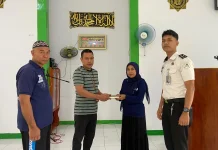 Kemenag Malteng Serahkan Bantuan Alquran di Rutan Masohi