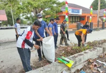 Lapas Geser Gandeng Peserta Magang Gelar Bakti Sosial Bersihkan Tempat Ibadah