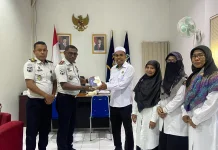 Semangat Warga Binaan Rutan Masohi Terima Bantuan dari KUA
