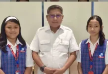 Bodewin Apresiasi Dua Siswi Ambon Lolos Olimpiade Penelitian Nasional
