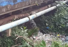 Pipa Bocor di Bawah Jembatan Waitomu Dikeluhkan Warga