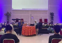Weslly Johannes Ajak Penulis Tekun Membaca dan Menulis