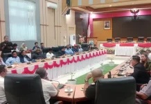 Pendemo Sebut DPRD Ambon Lambat Merespon Keluhan Masyarakat