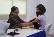 Hari Pertama Vaksin HPV di Ambon Lampaui Target