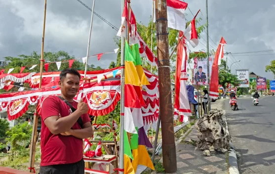 Kisah Pedagang Bendera Musiman, 24 Kali ke Ambon jelang Hari Kemerdekaan