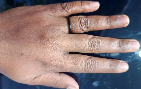 Cincin dari Cangkang Penyu Diminati Masyarakat Dobo