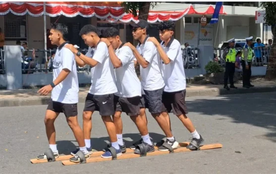 Wali Kota Imbau Peserta Adventure Race Pungut Sampah dan Tanam Pohon