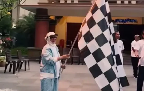 Ely Toisutta Lepas Jalan Santai Sambut Pertemuan GMKI