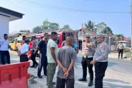 Polisi Cegah Gesekan Sopir di Terminal Piru, Pengemudi Diminta Tahan Diri