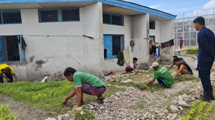 Kerja Bakti Sambut Ramadhan, Lapas Luwuk Libatkan Warga Binaan