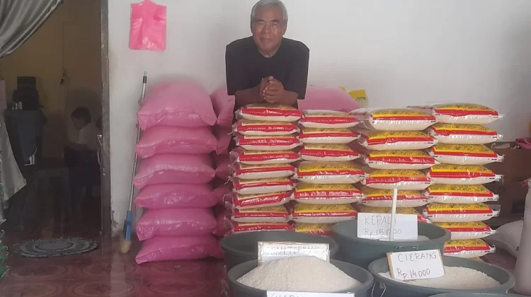 Penjual Beras Touna Pastikan Tak Ada Beras yang di Oplos