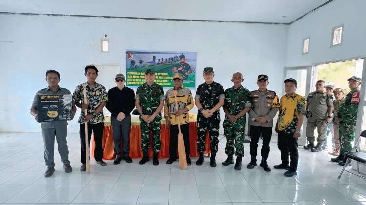 Tiga Perahu Ketinting Diserahkan Pangdam XXIII/Palaka Wira untuk Siswa Kepulauan