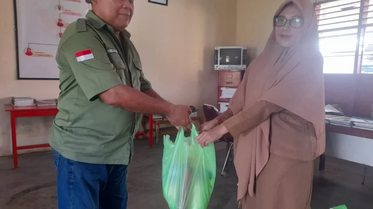 KSP Usaha Makmur Ampana Bagi THR