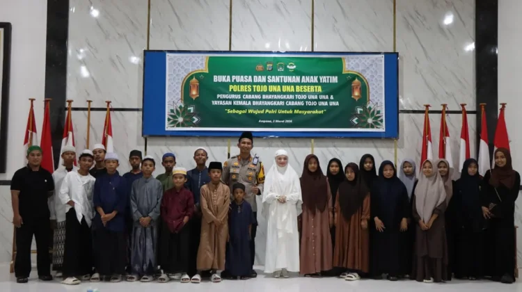 Kapolres Touna Buka Puasa Bersama, Santuni Santri