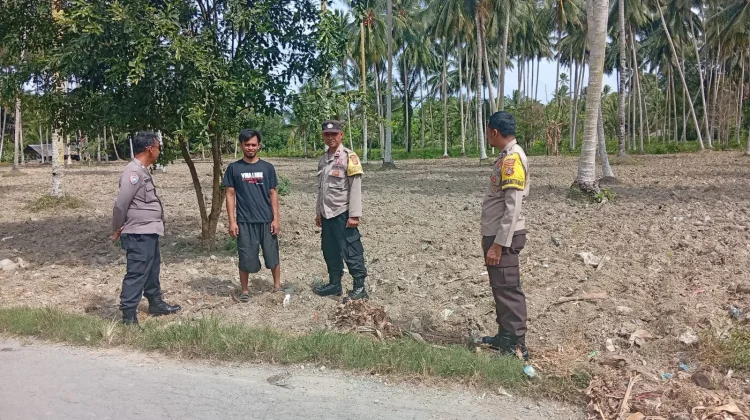 Kapolsek Ampana Kota Tinjau Lahan Jagung di Patingko