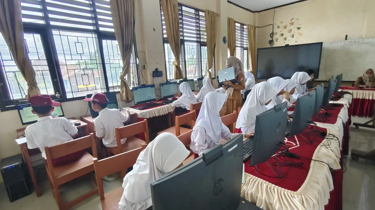 SDN 1 Ampana Kota Gelar Gladi Tes Kemampuan Akademik bagi Siswa Kelas VI