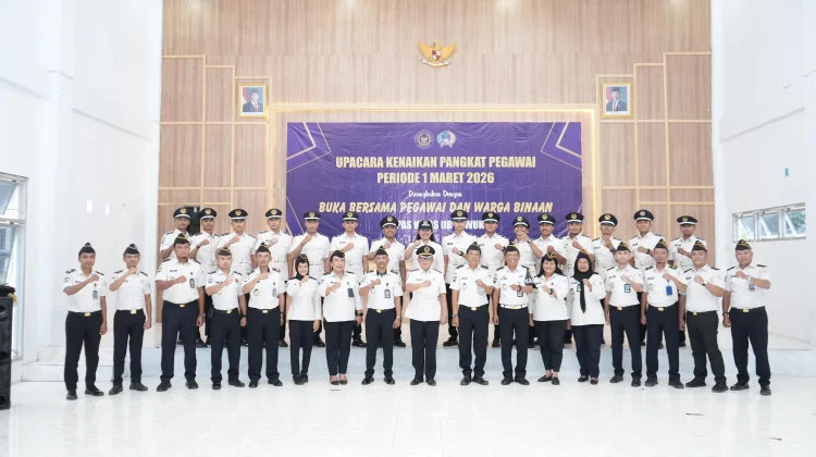 16 Personel Lapas Luwuk Resmi Naik Pangkat Setingkat Lebih Tinggi