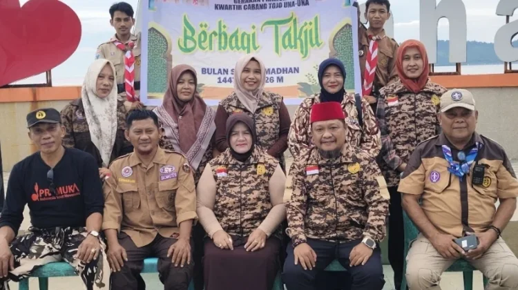 Aksi Nyata Pramuka Touna, Berbagi Takjil dan Menebar Kebaikan