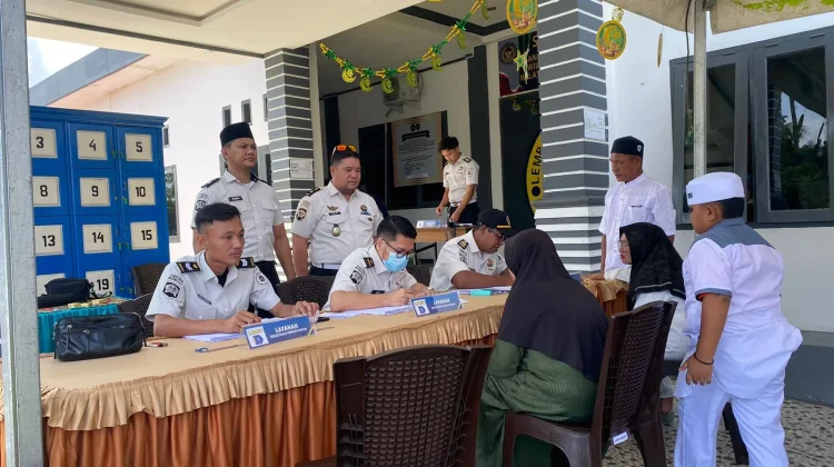 Ratusan Pembesuk Padati Layanan Kunjungan Idulfitri di Lapas Ampana