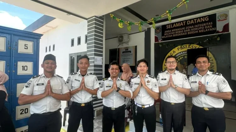 Pengamanan Ketat Warnai Layanan Kunjungan Idul Fitri di Lapas Ampana