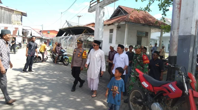Halal Bihalal Desa Wakai, Ilham Lawidu Ajak Warga Dukung Program Pemerintah