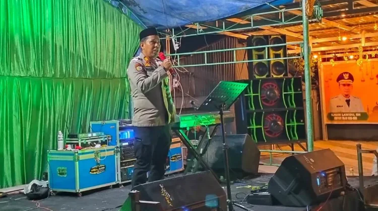Ribuan Warga Padati Pembukaan Lebaran Ketupat di Dondo Barat