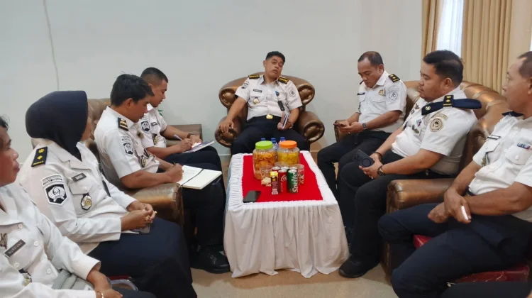 Evaluasi Kinerja dan Penguatan Disiplin Lapas Ampana