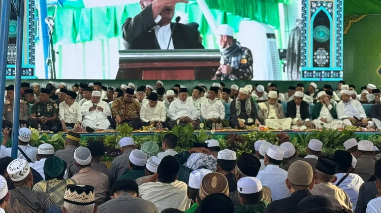 Ratusan Ribu Jamaah Padati Haul Guru Tua, Kolaborasi Nasional Menguat
