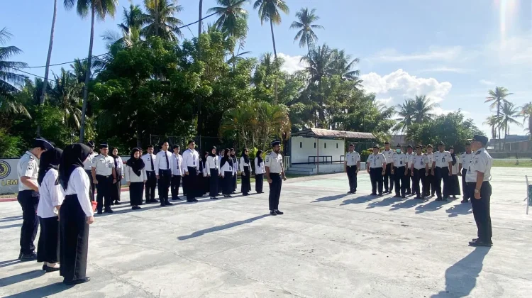 Apel Pagi, Plt. Kalapas Ampana Tekankan Disiplin dan Integritas Pegawai