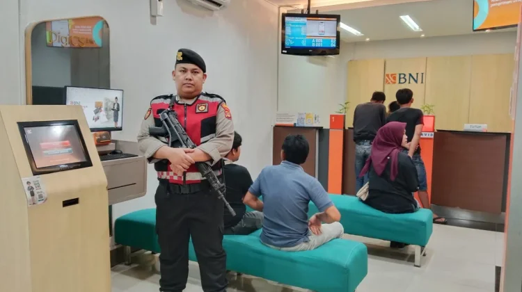 Sat Samapta Polres Touna Perketat Pengamanan Perbankan