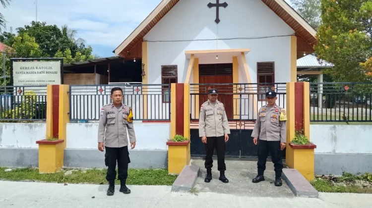 Polsek Ampana Kota Gelar Patroli Ibadah Minggu Jamin Keamanan Jemaat