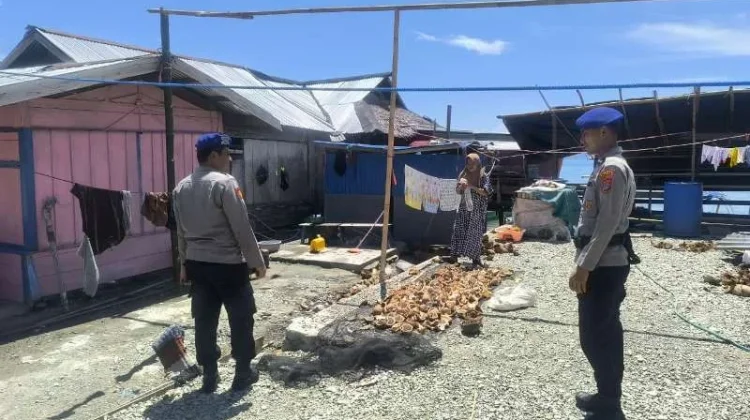 Cegah Ilegal Fishing, Satpolairud Polres Touna Sambangi Nelayan Labuan
