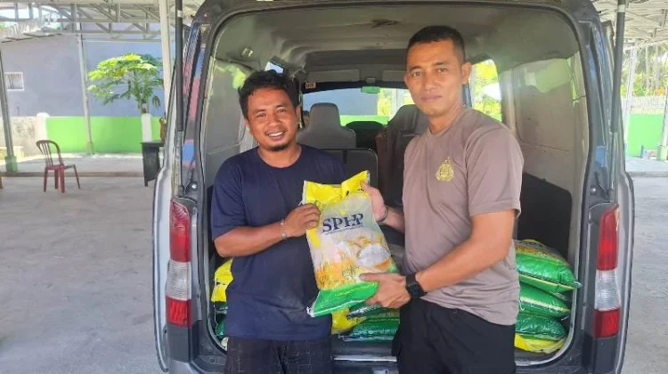 Polres Touna Gandeng Bulog Gelar Pasar Beras Murah di Ampana Tete